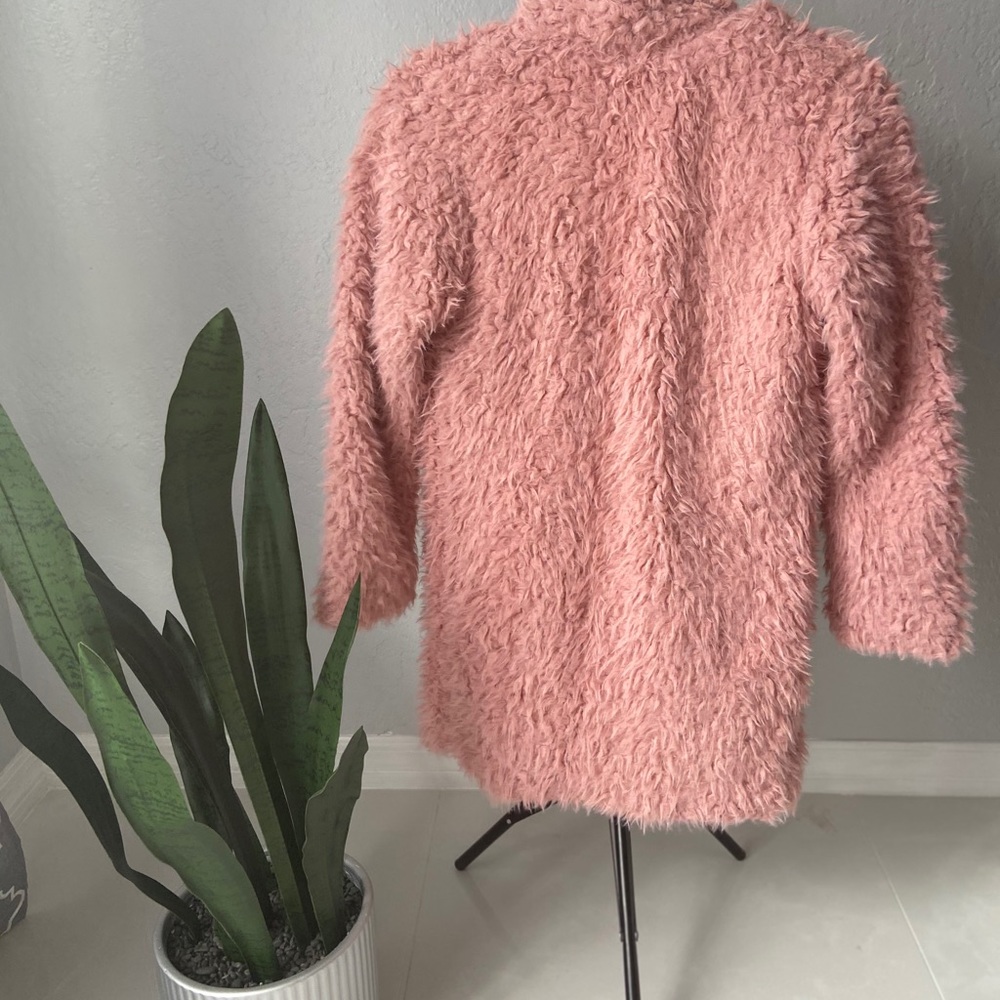 Pink coat - Picture 2 of 2